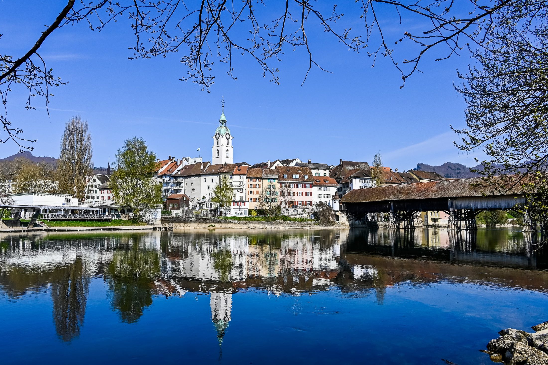 Lage, Patio Dulliken